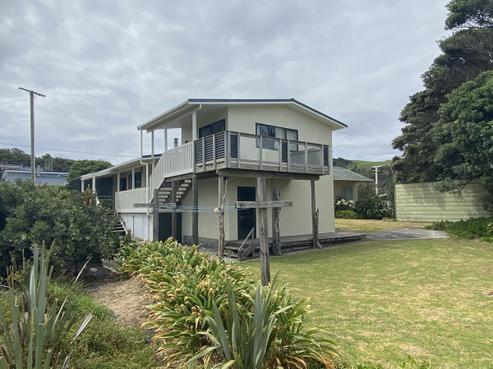 12 Point Road, Mokau
