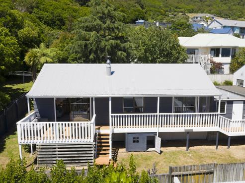 5 Amokura Street, Waikanae