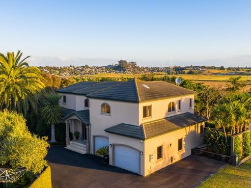 12 Harrogate Place, Grandview Heights