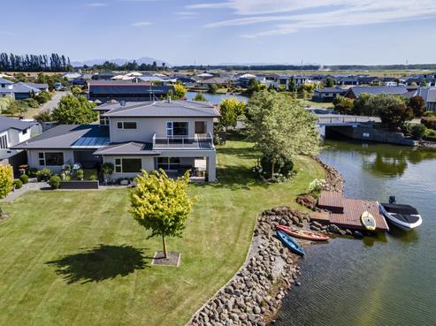 26 Ludlow Drive, Huntingdon/Lake Hood