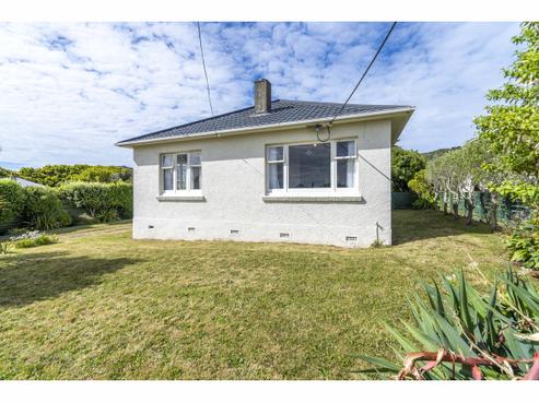 228 Bann Street, Bluff