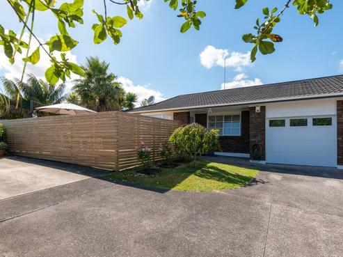 2/14 Fieldstone Court, Northpark