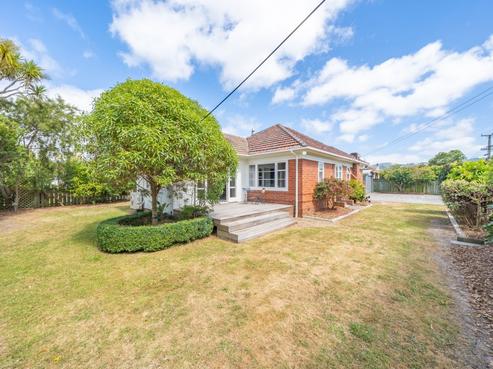 14 Malone Road, Waterloo