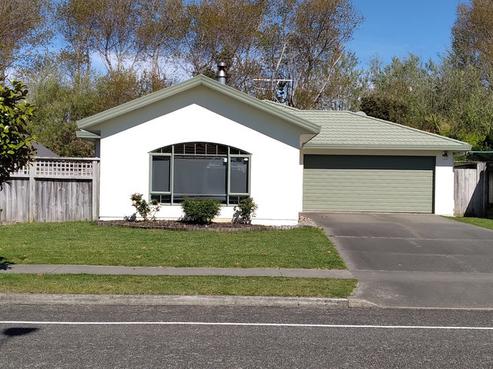 100 Weggery Drive, Waikanae Beach
