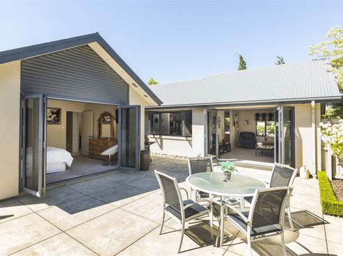 70 Beechwood Drive, Northwood