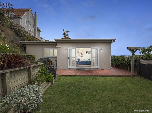 3 Regal Gardens, Melrose