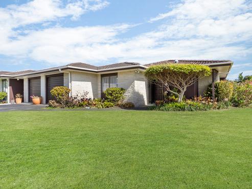 2/54 Vivian Wilson Drive, Eastern Beach