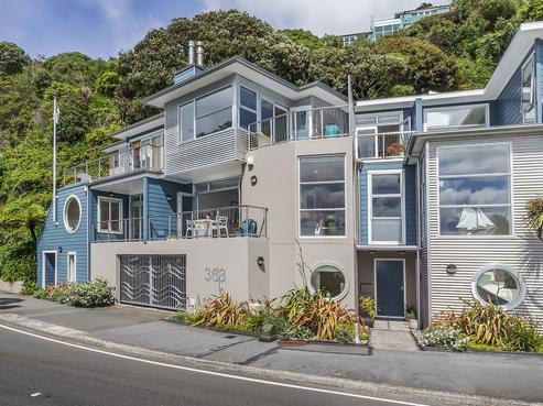 2/363 Karaka Bay Road, Karaka Bays