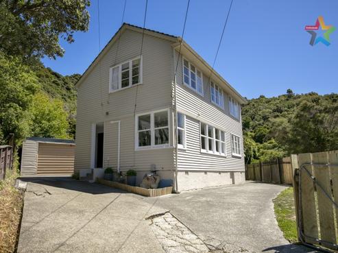 13 Boyd Grove, Naenae