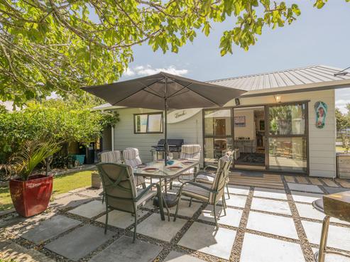 135A Robinson Road, Whitianga