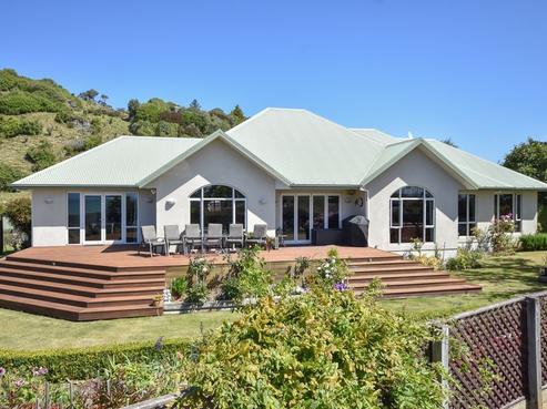 27 Bute Street, Moeraki