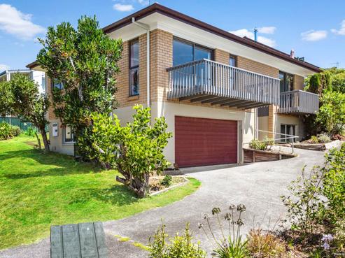 1/131 Stapleford Crescent, Browns Bay
