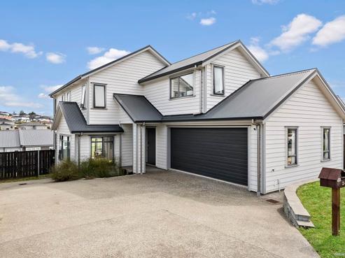 24 Colonial Drive, Silverdale