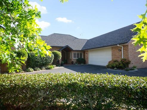 61 Cowley Drive, Leamington