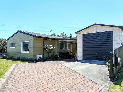 11 Puketotara Street, Highlands Park
