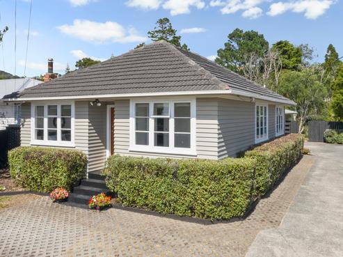 133 Atkinson Road, Titirangi