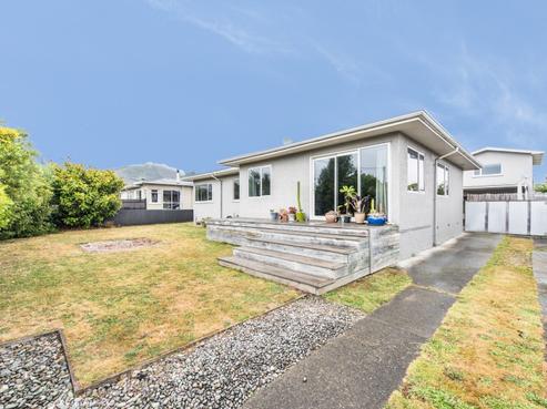 8 Warren Kelly Street, Richmond
