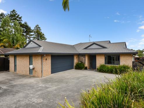 14 Palm Grove Drive, Western Heights