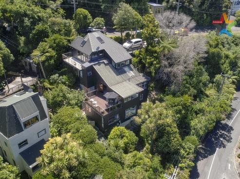 23 Ferry Road, Days Bay