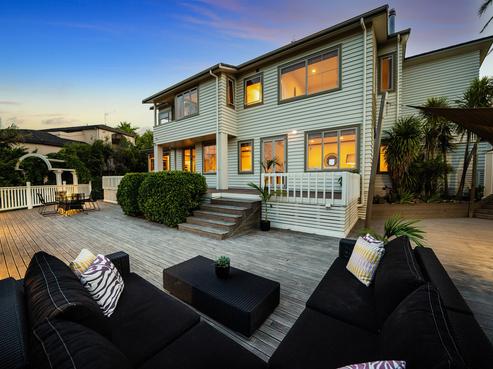 8 Rosella Place, Murrays Bay