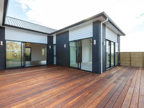 4 Catherine McLean Road, Pukekohe