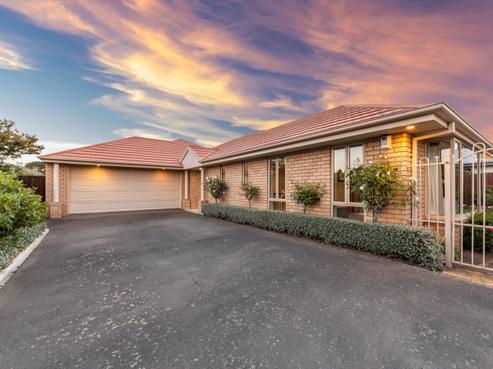 50 Becmead Drive, Harewood