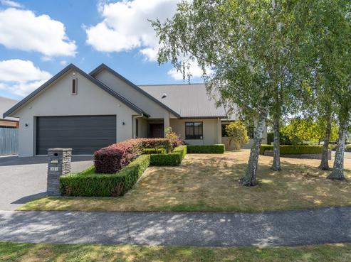 23 Palliser Drive, Huntington