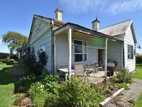 239 Tramway Road, Strathern