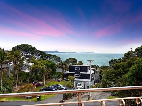 70 Duncansby Road, Stanmore Bay