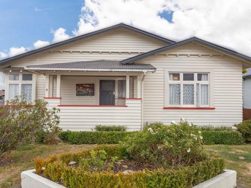 8 Claudius Street, Dannevirke