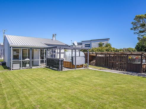 3 Eatwell Avenue, Paraparaumu Beach