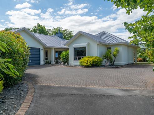 19 Robinson Terrace, Rangatira Park