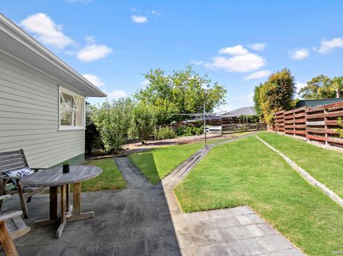 1/705 Beach Road, Browns Bay