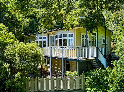 13 Mahina Road, Mahina Bay
