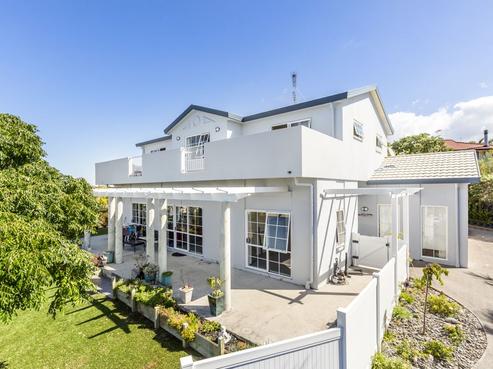 27 Commodore Court, Gulf Harbour