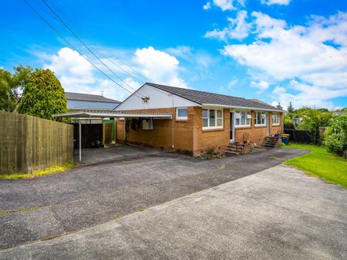1/102 Mcleod Road, Te Atatu South