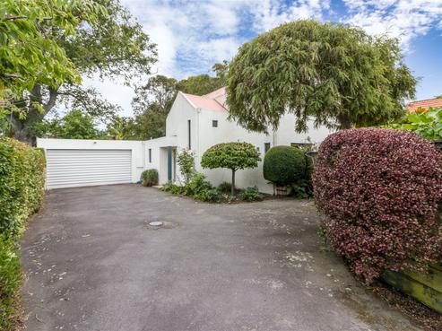 2/27 Thornycroft Street, Fendalton