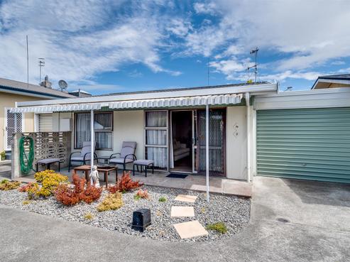 2/15 Tyndale Street, Onekawa