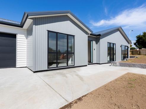 2 Dame Nganeko Drive, Glenbrook