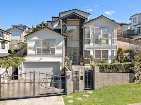 31 Golden Morning Drive, Albany Heights
