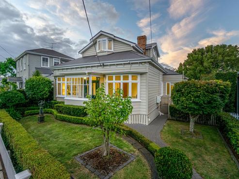 79 Hinemoa Street, Birkenhead