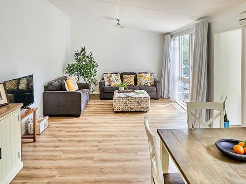 2/345 Muritai Road, Eastbourne