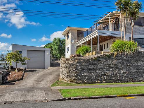11 Whiteley Street, Moturoa
