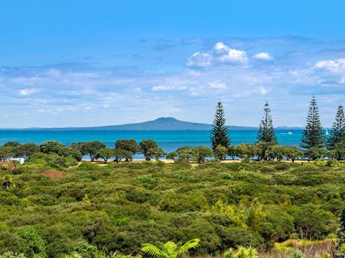 1471 Whangaparaoa Road, Army Bay