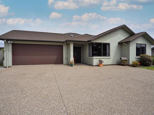 12 Belgrave Court, Huntington