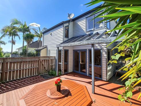 2/26 Te Arawa Street, Orakei