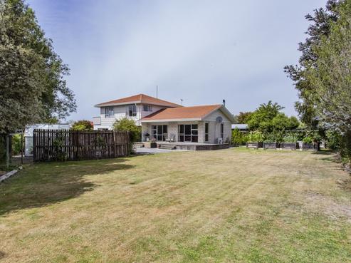 15 Clayton Road, Amberley