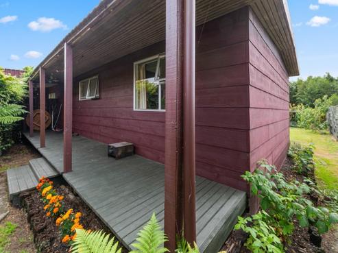 17B Charles Road, Hannahs Bay