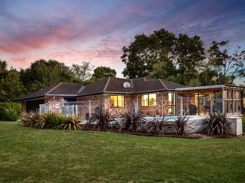 34 Landing Road, Titirangi