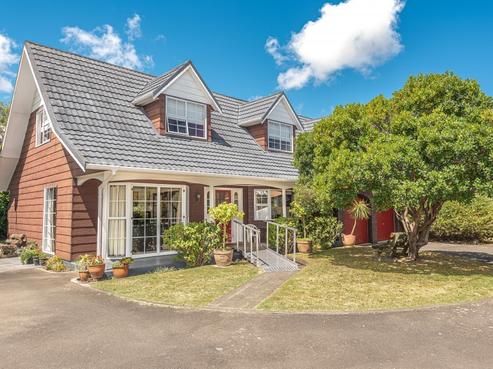44 Treadwell Street, Springvale